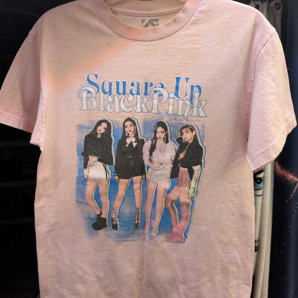 Square Up Graphic Tee - Black Pink